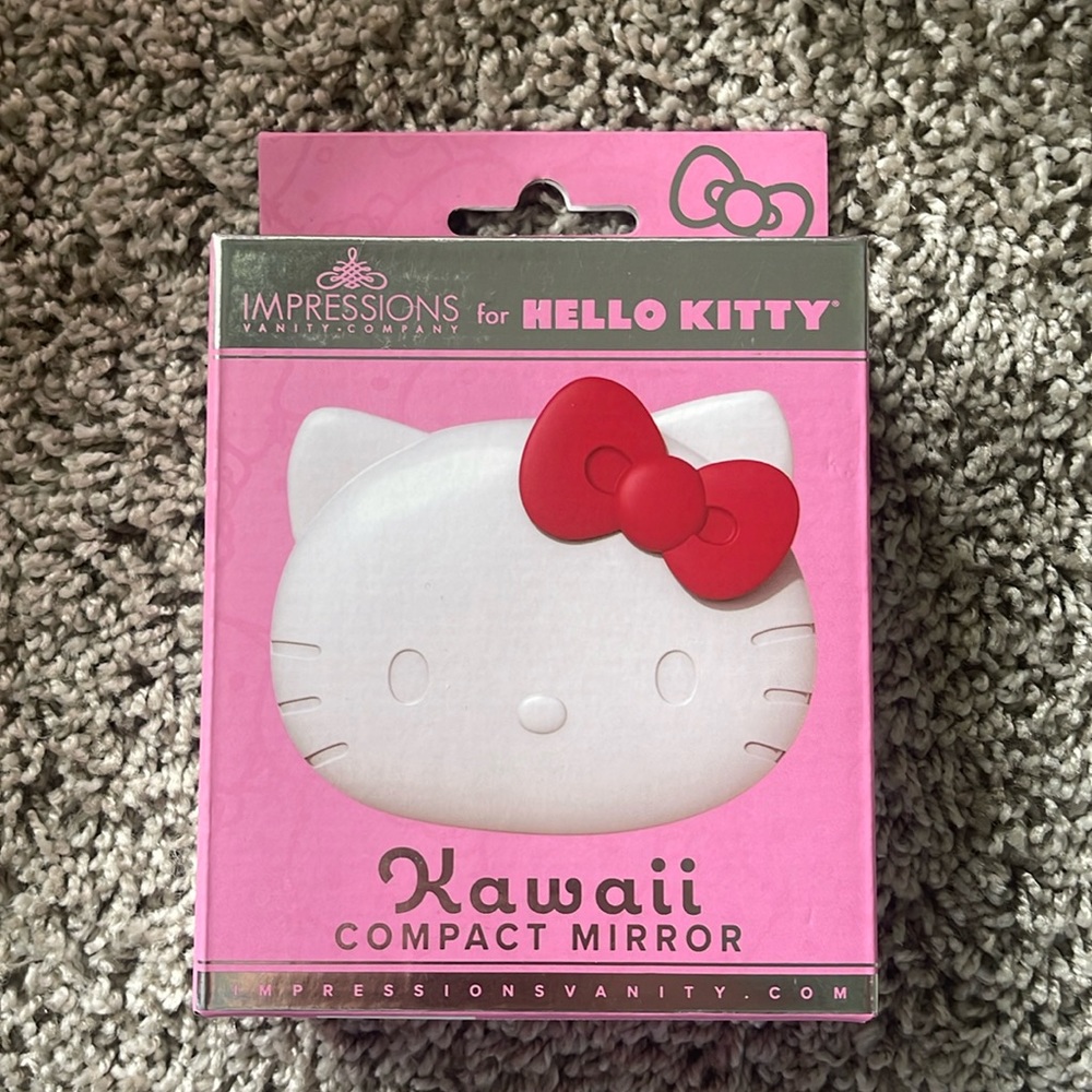 Hello kitty kawaii compact mirror